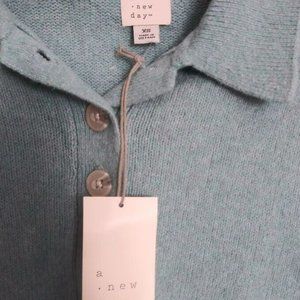 A New day XS light blue knitted short sleeve crop top sweater